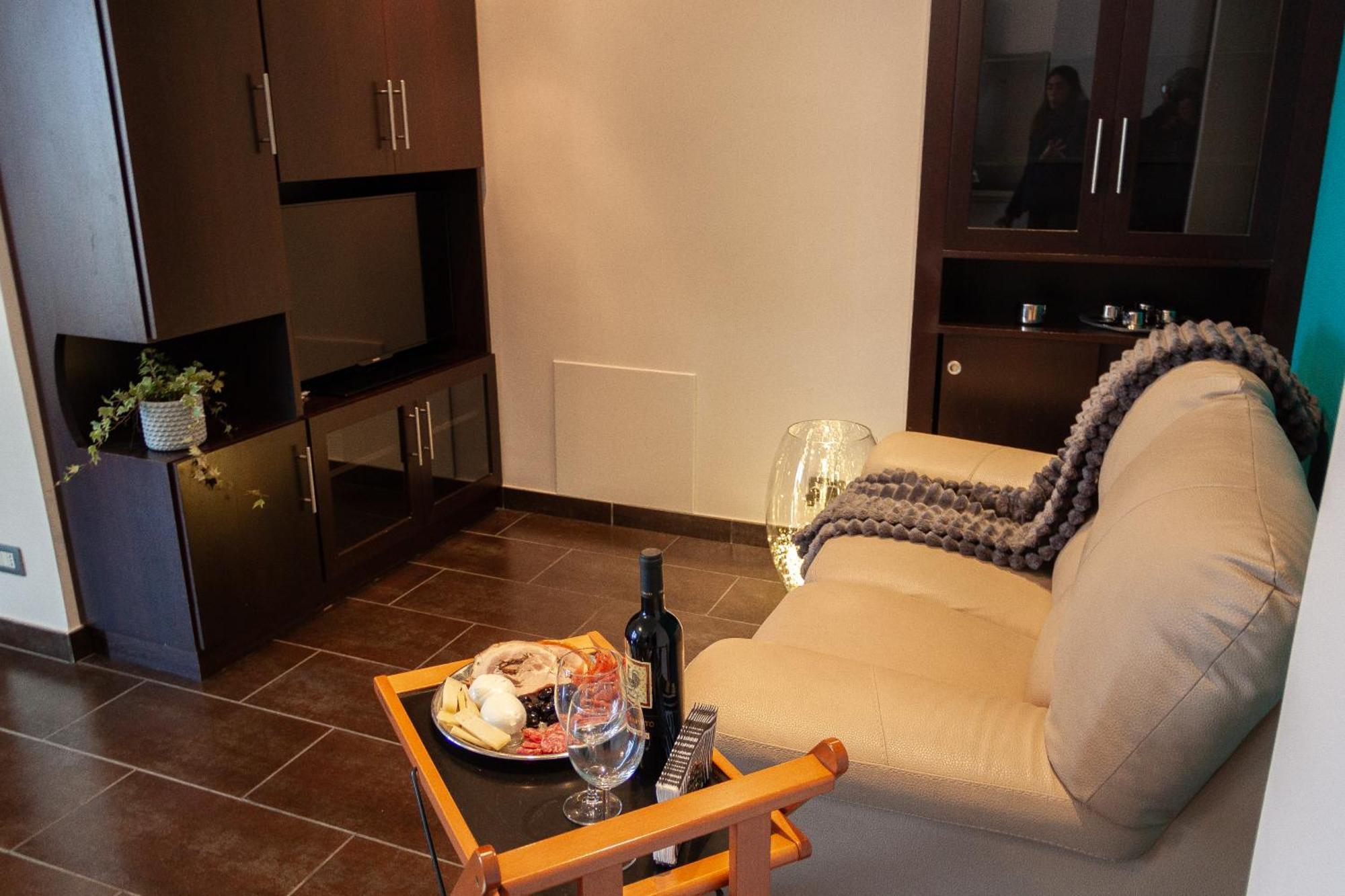 A Casa Di Marco Guesthouse - Apt Di Ciampino E Stazione Per Roma Marino Buitenkant foto